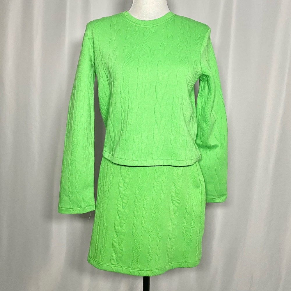 Brand New No Tag Zara Green Cable Knit Sweater and Skirt ensemble Size M